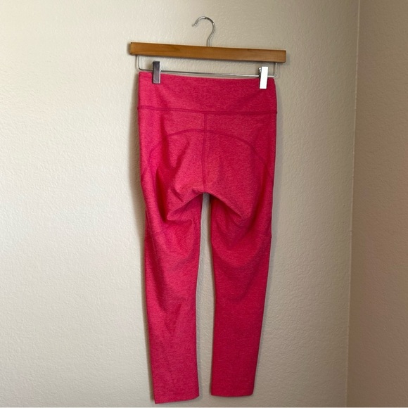 NWT, Outdoor Voices 3/4 Warmup Leggings in Flamingo Pink, Size Small - Picture 3 of 12